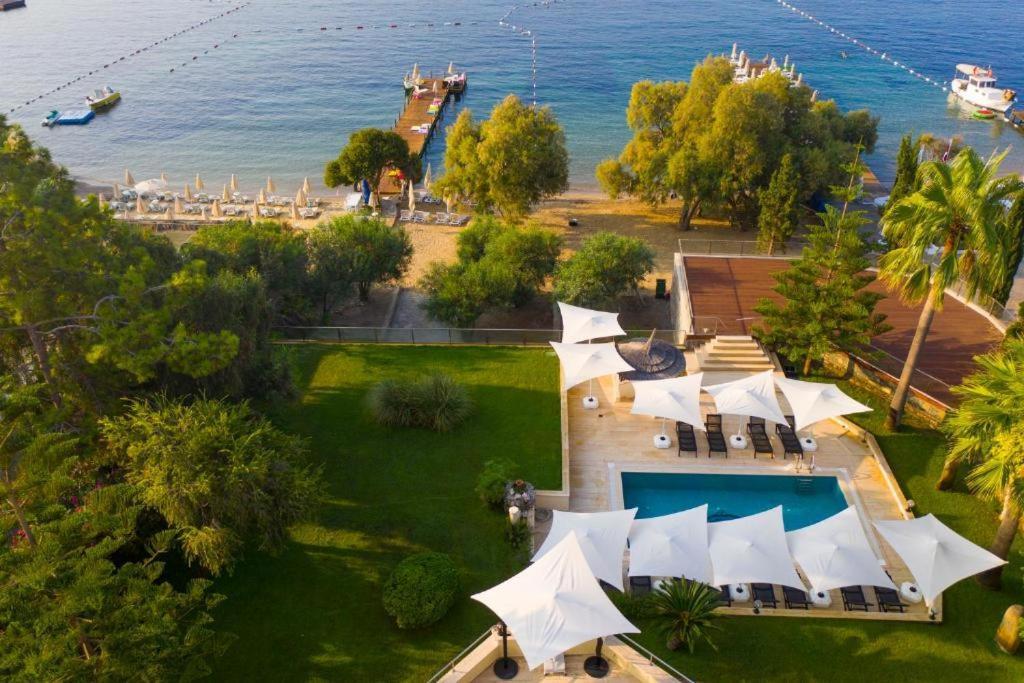 Farrys Boutique Hotel & Beach Club - 얄리카베크 외부 사진