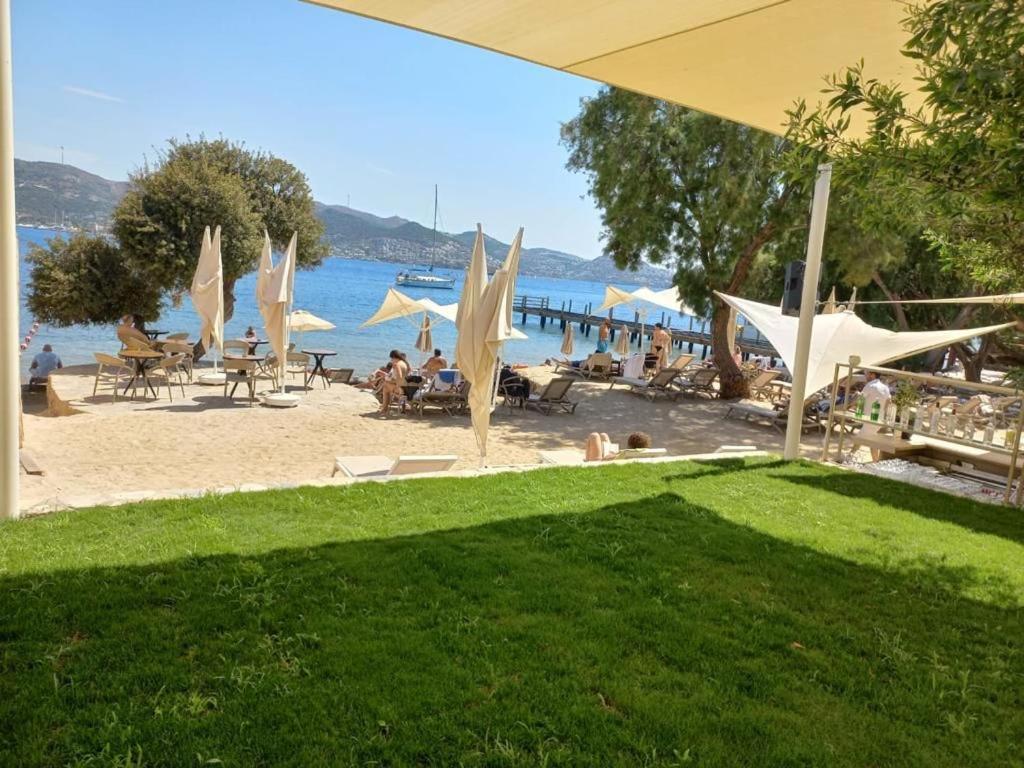 Farrys Boutique Hotel & Beach Club - 얄리카베크 외부 사진