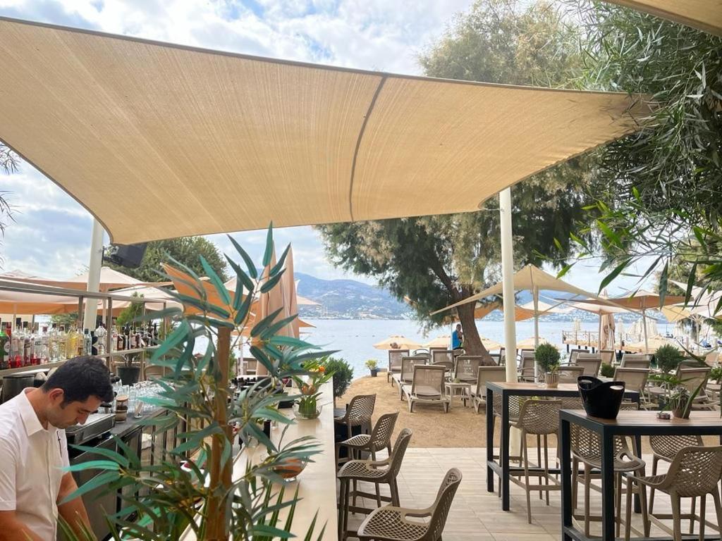 Farrys Boutique Hotel & Beach Club - 얄리카베크 외부 사진
