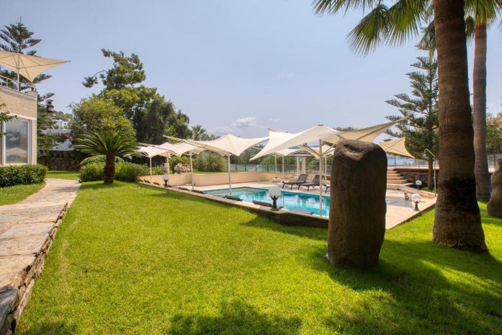 Farrys Boutique Hotel & Beach Club - 얄리카베크 외부 사진