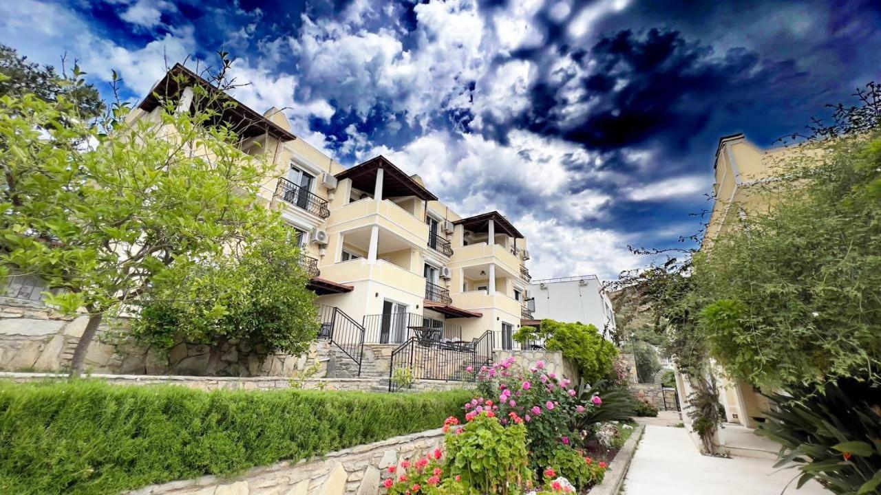 Farrys Boutique Hotel & Beach Club - 얄리카베크 외부 사진
