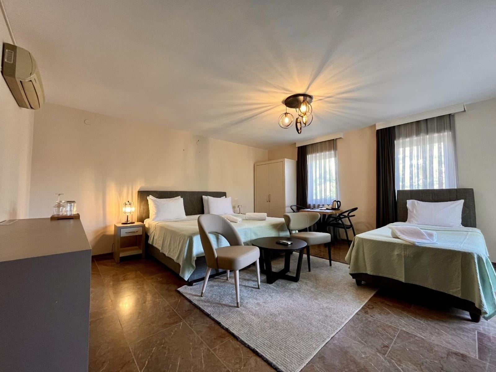 Farrys Boutique Hotel & Beach Club - 얄리카베크 외부 사진